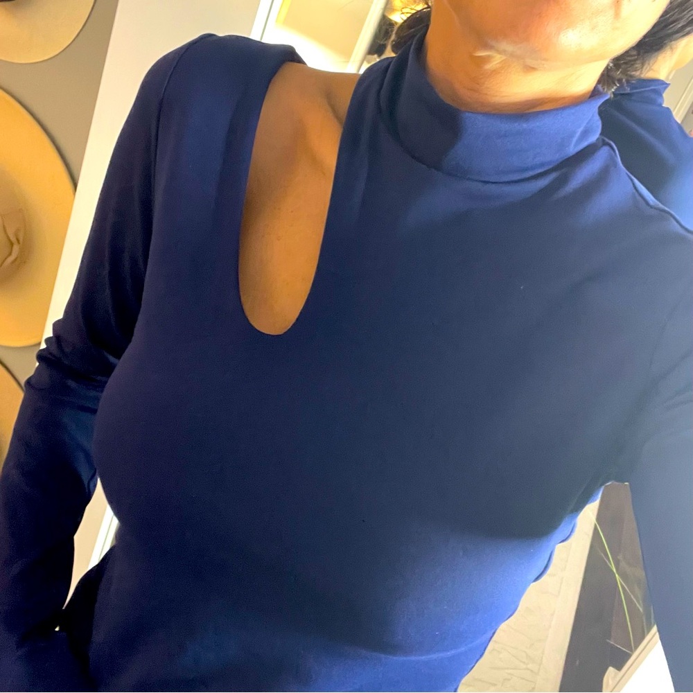 Susana Monaco royal blue cut out long sleeve shirt size small